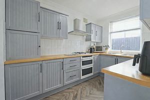 Kitchen- click for photo gallery